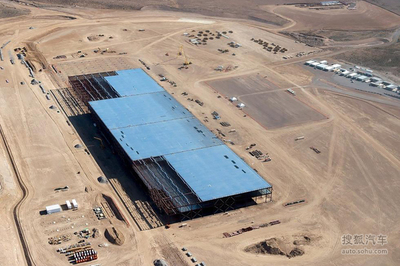 特斯拉超级工厂2020年完工，融合汽车与风能发电的绿色制造新篇章